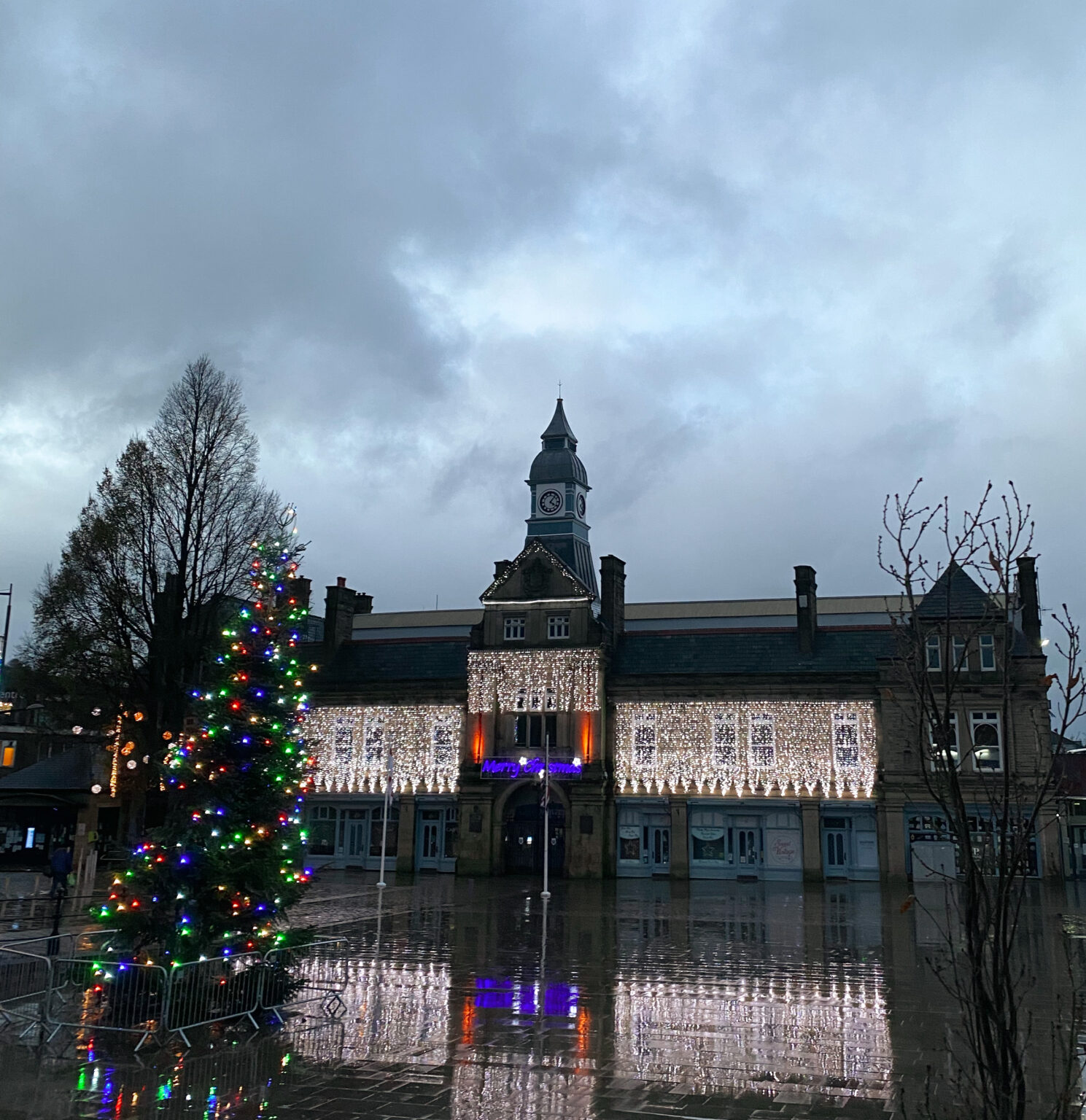 Darwen Market open on Sunday 19th December! Darwen Town Centre